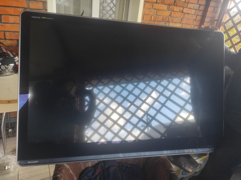 Телевизор Charp 52''