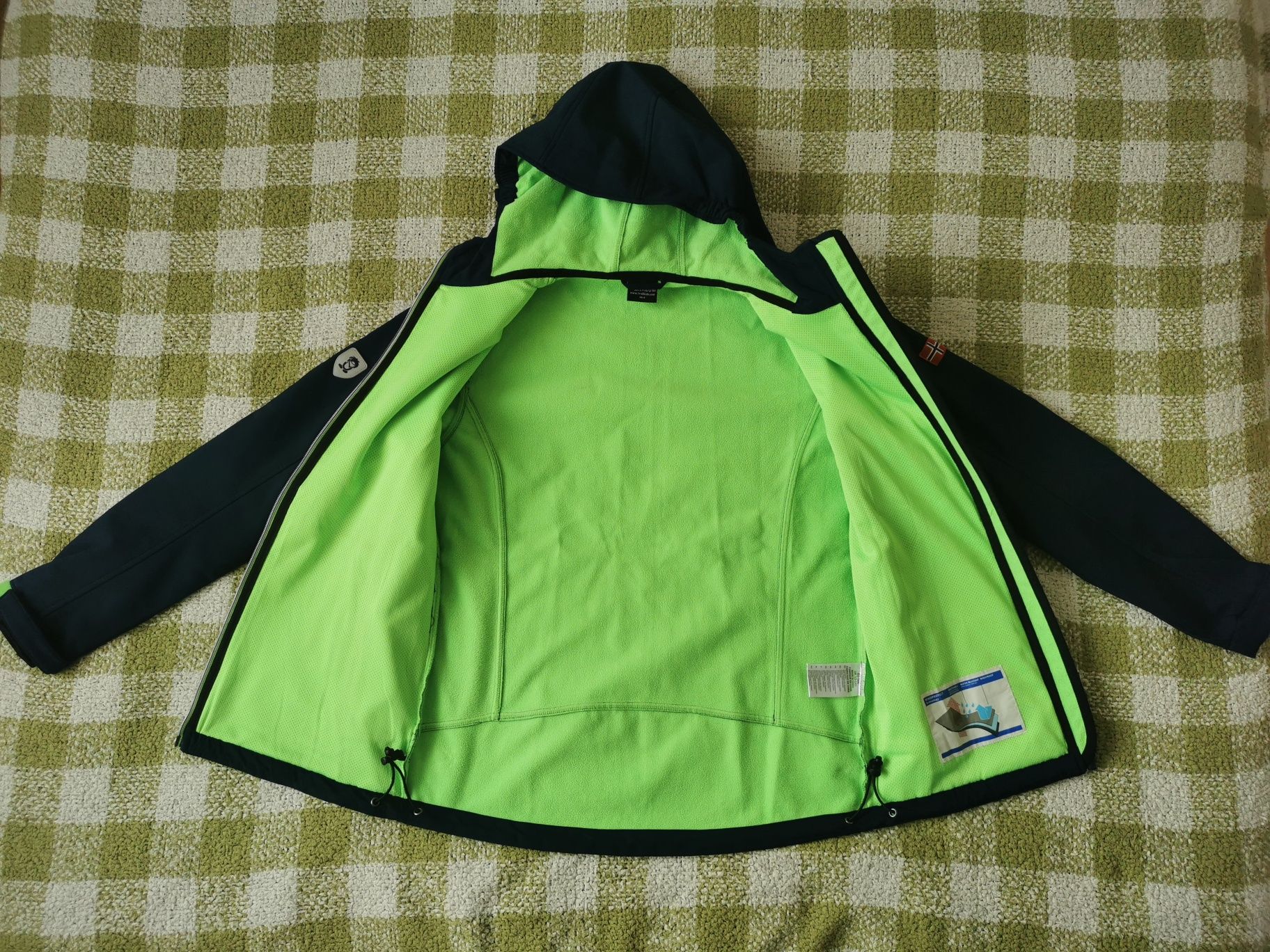 Kurtka kurteczka SoftShell Trollkids rozmiar 164