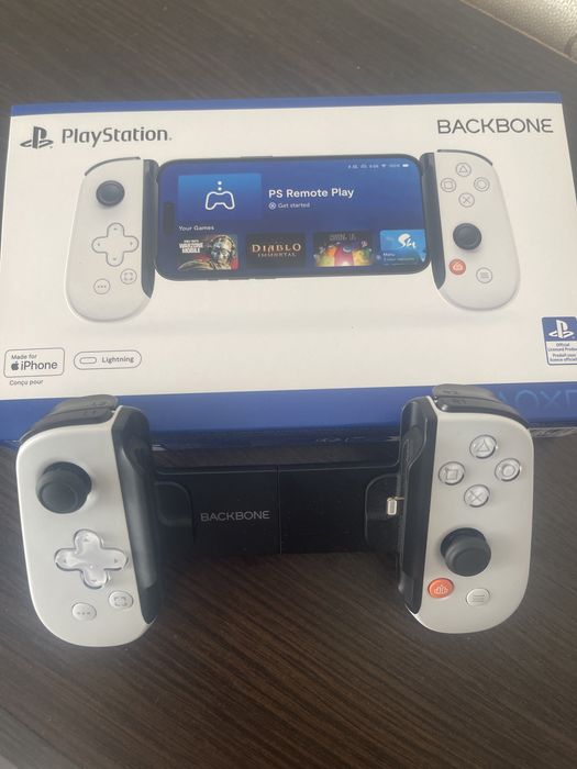PlayStation backbone for Iphone