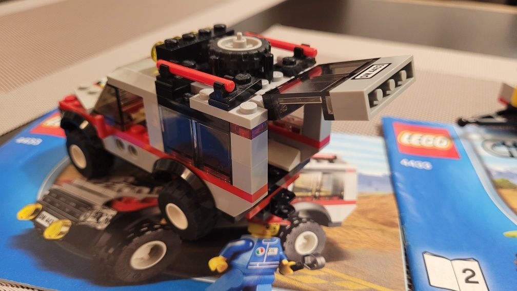 Lego 4433 zestaw auto z przyczepką motocykle