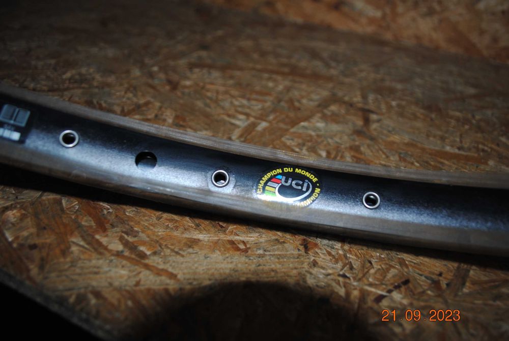 Nowa obrecz Mavic Crossmax CERAMIC 26" 559 28H tył Retro