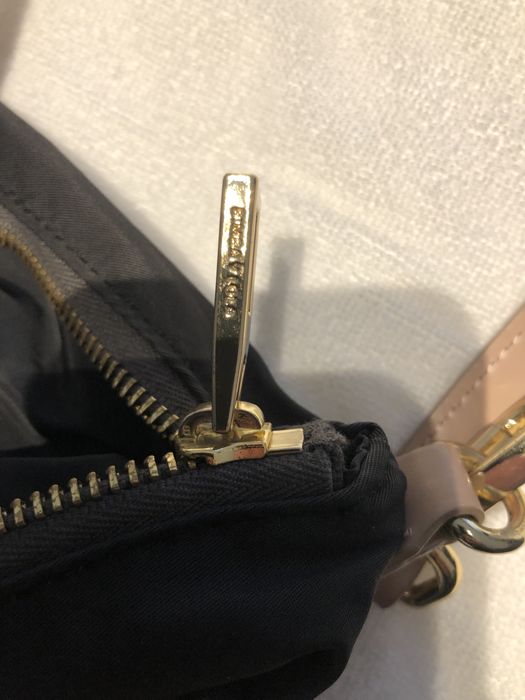 Bimba y Lola, Adolfo Domiguez