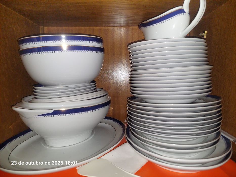 Serviço de loiça vista alegre
