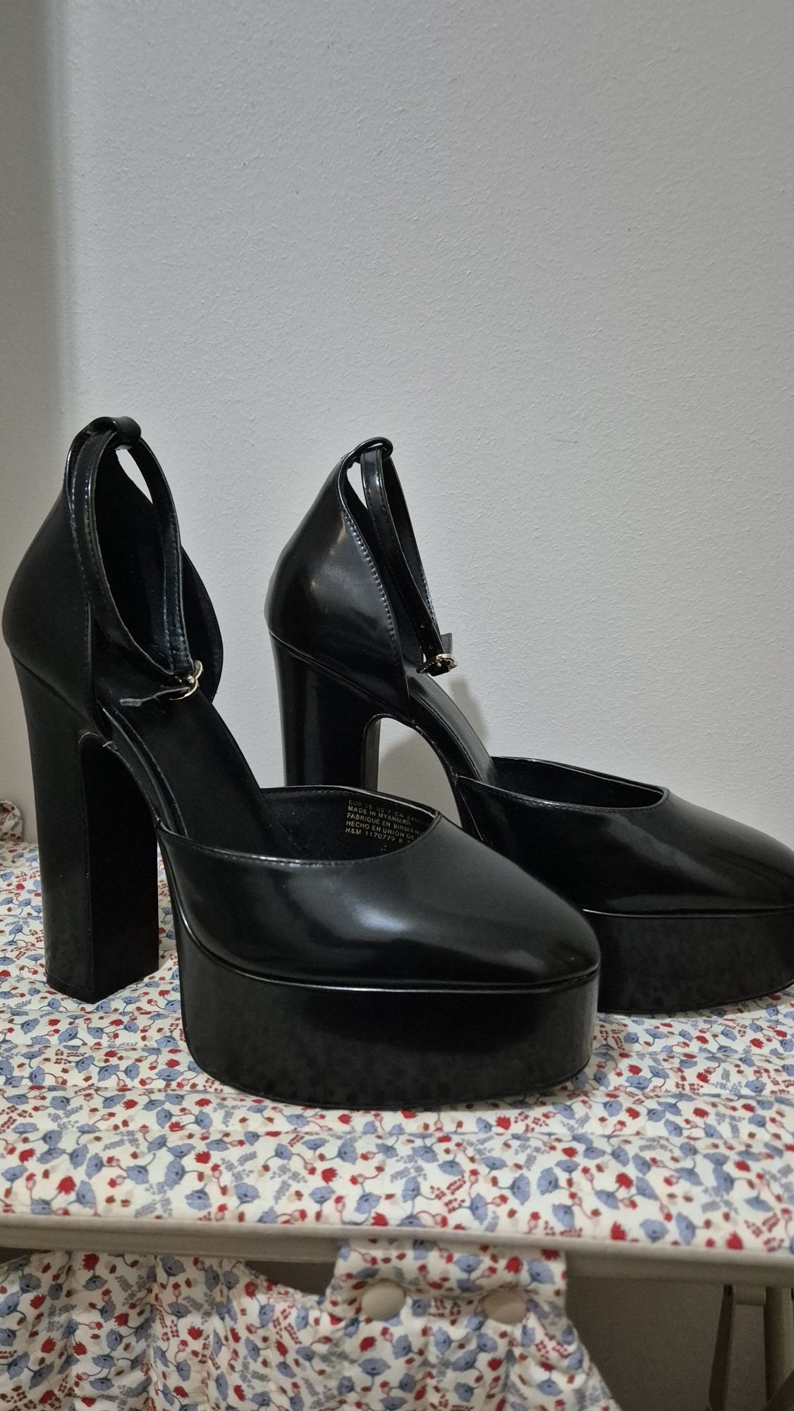 Buty na wysokim obcasie i platformie 38 H&M