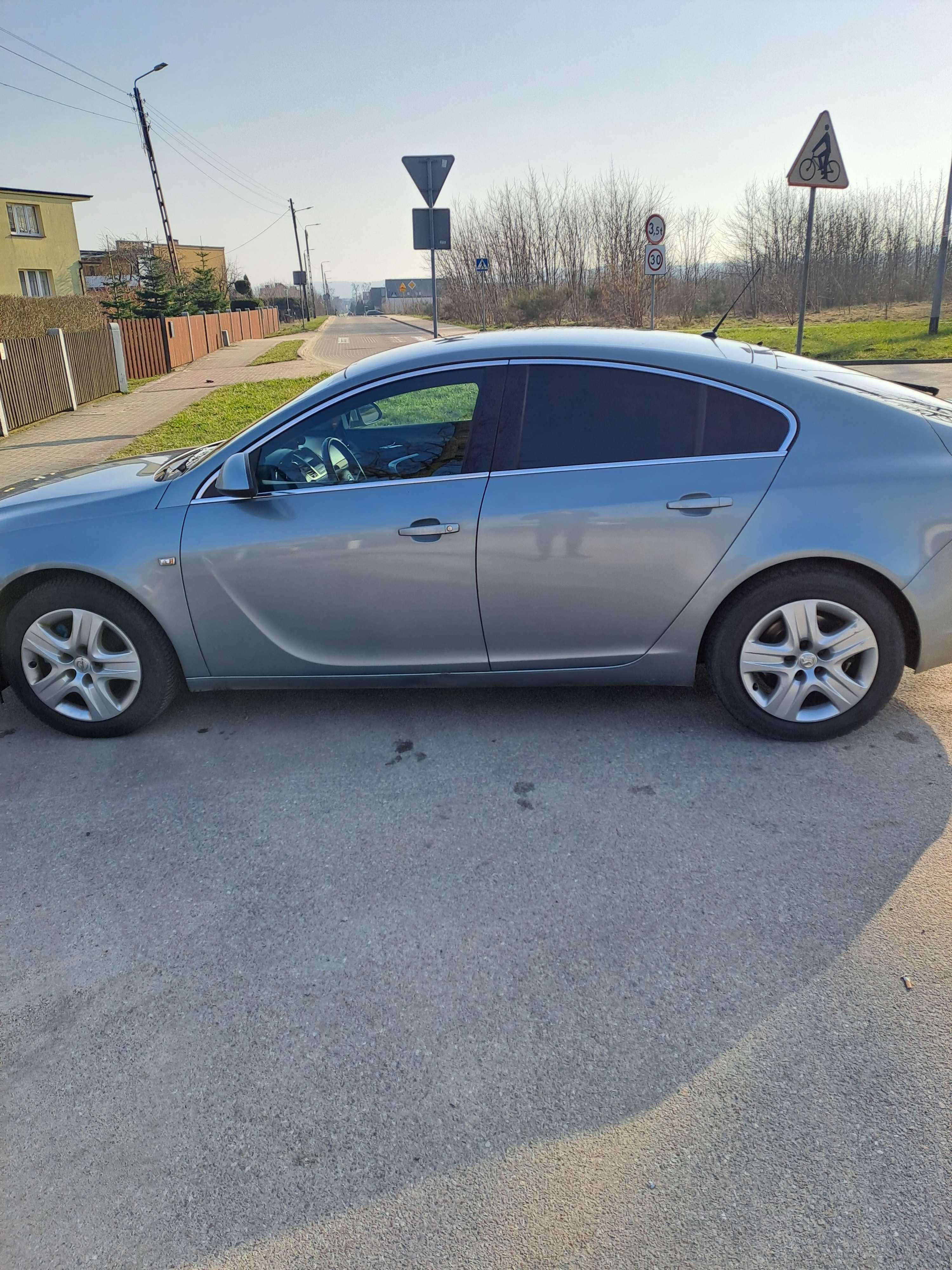 Opel Insignia 2.0 Turbo 220 km 2013 rok