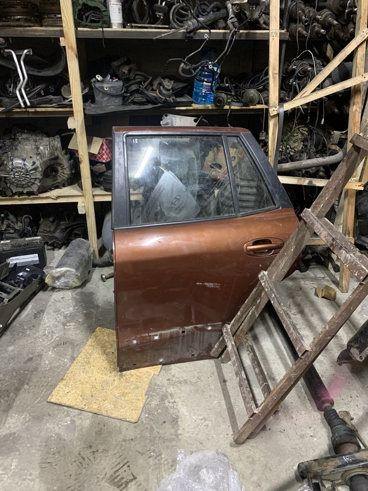 Двері Hyundai Santa Fe 1
