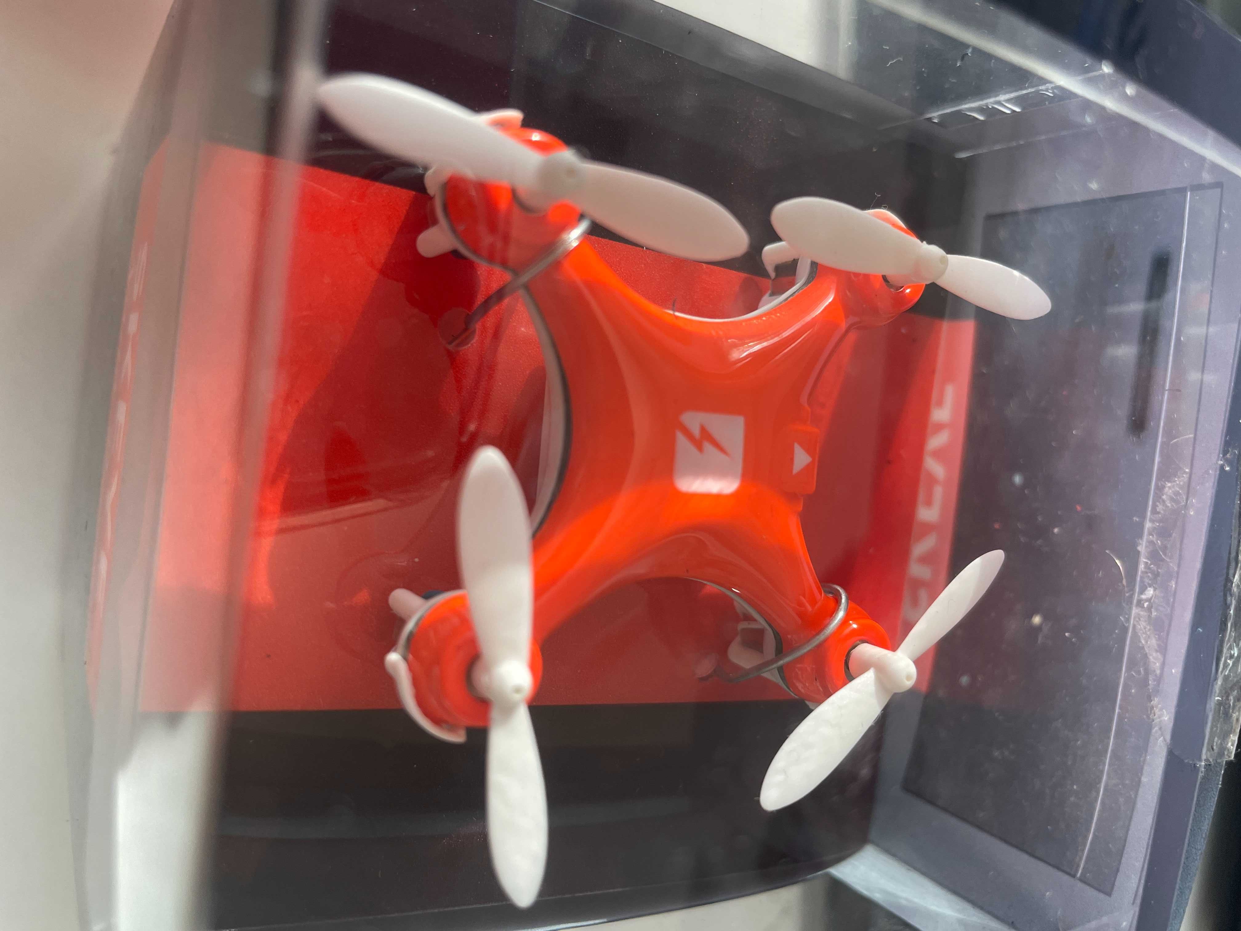 Skeye Nano Drone TRNDlabs - mini dron biurowy