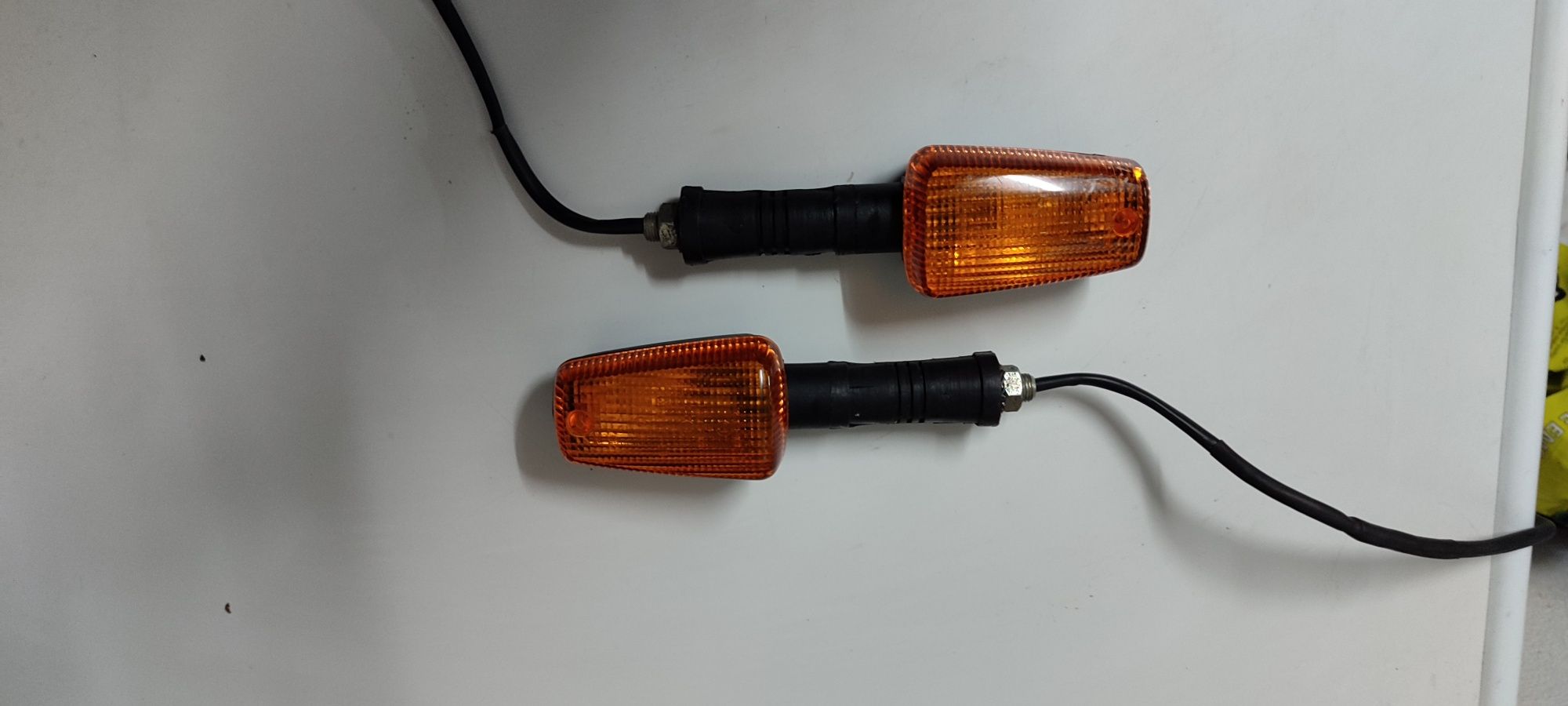 2 piscas para motas.