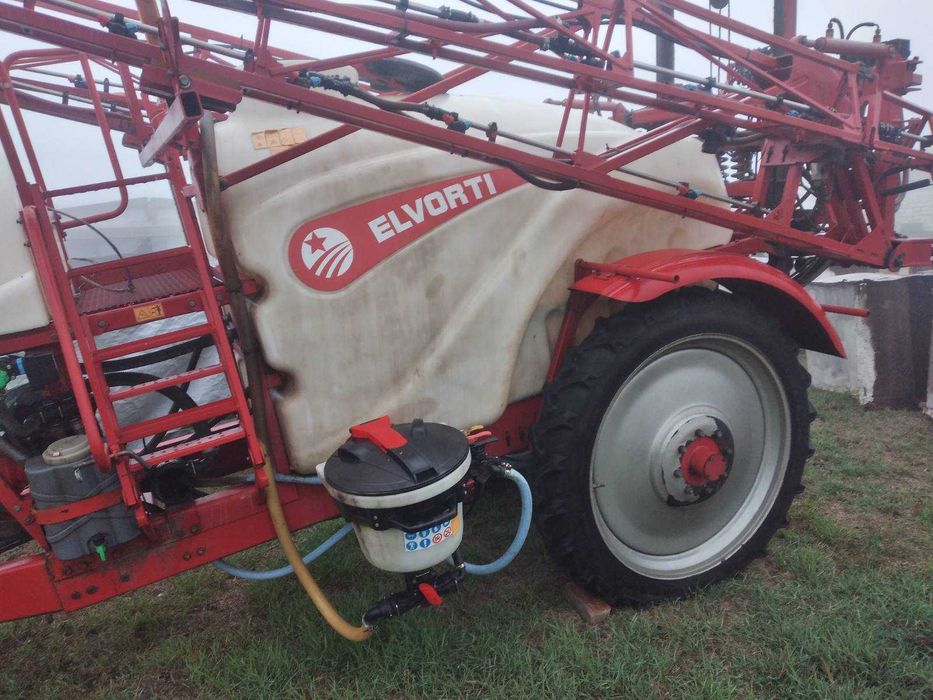 Опрыскиватель Тетис-24 (прицепной, Bravo 180, 24м, 3200л.) “Эльворти”