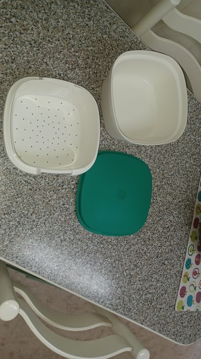 Caixa térmica tupperware