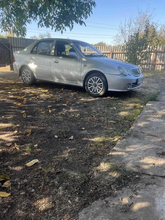 продам Geely CK на полном ходу 2011 год четвёртый газ