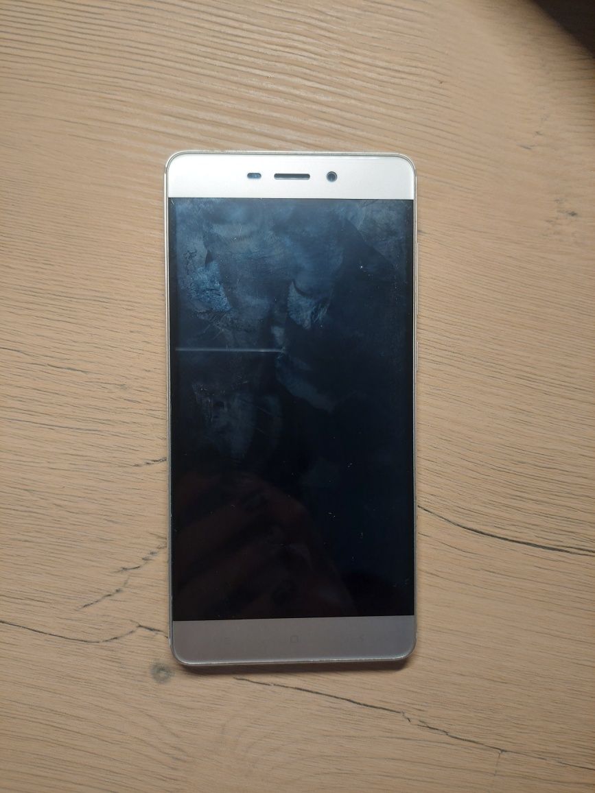 Redmi 4 на запчастини
