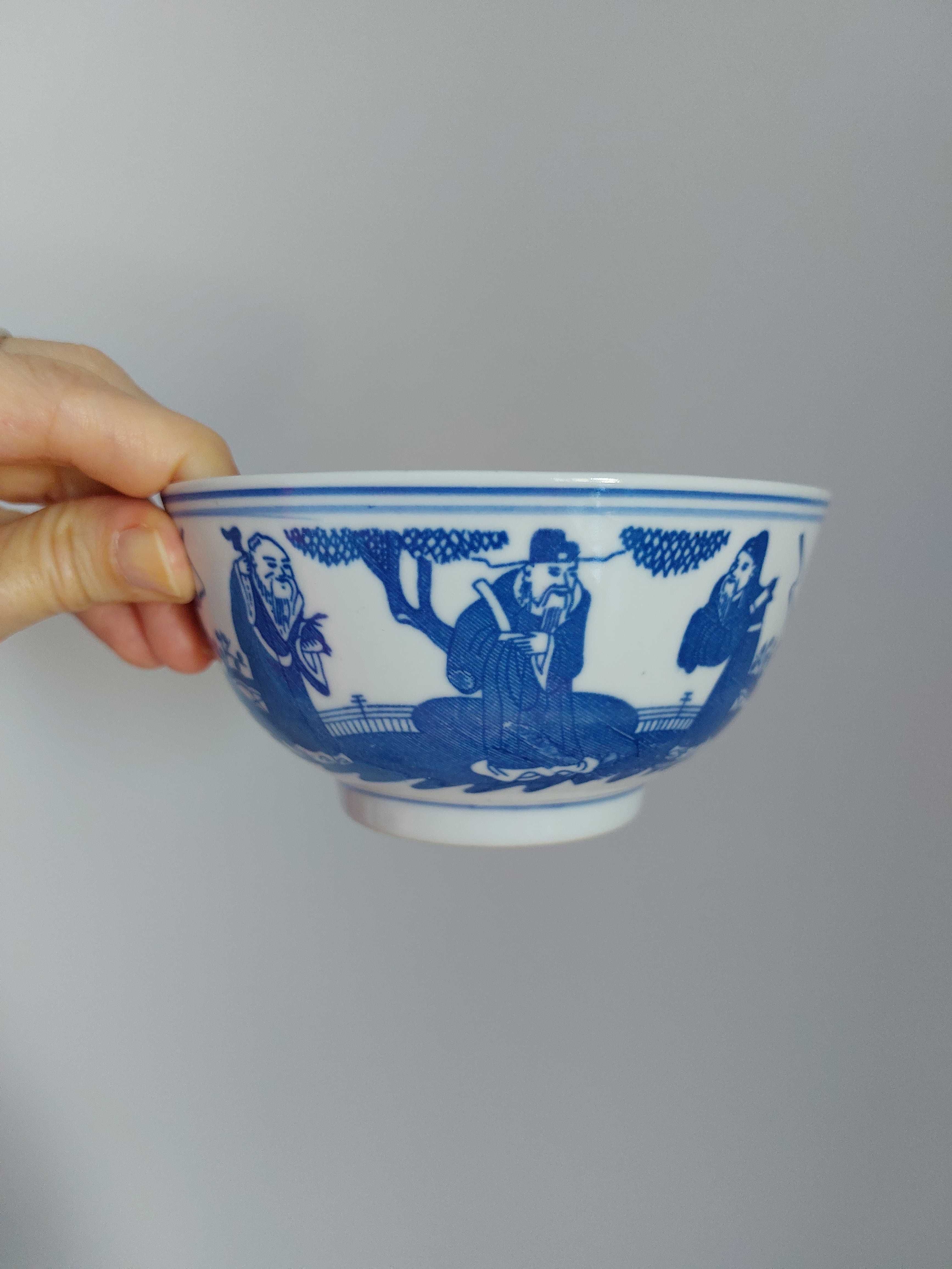 biało-niebieska miseczka do ramenu z 3 łyżkami, porcelana