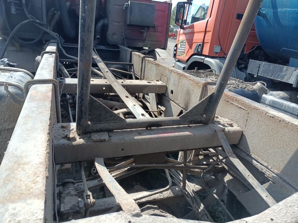 Tatra 813 KOLOS  wywrotka 8x8