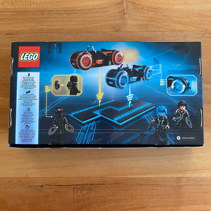 LEGO 21314 TRON Legacy