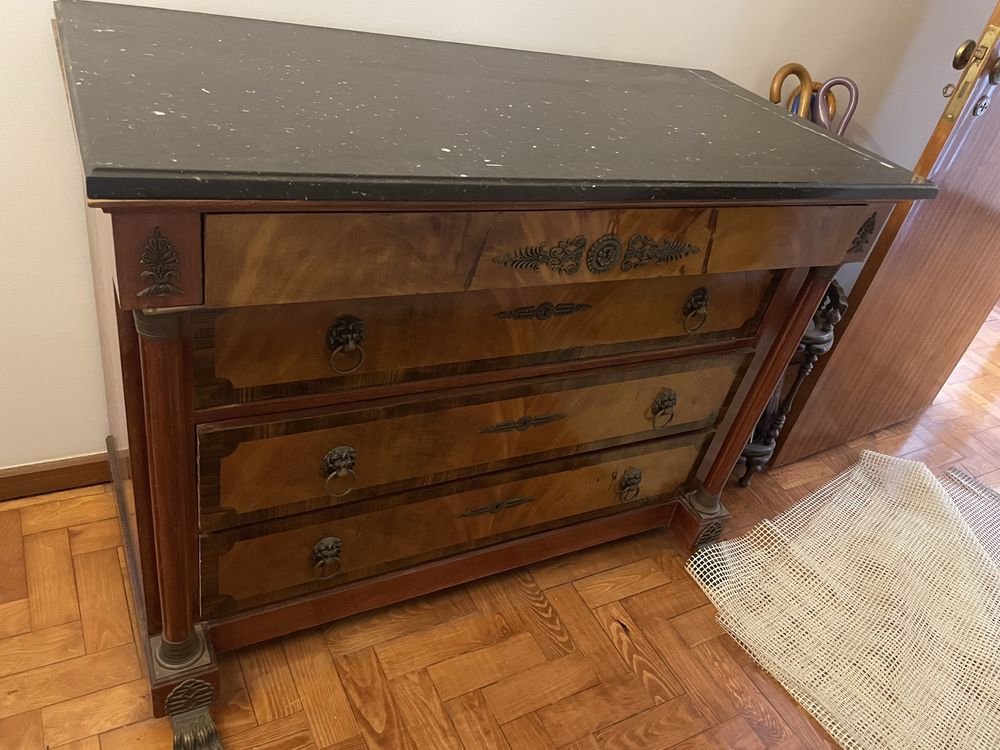 Cómoda dos anos 60