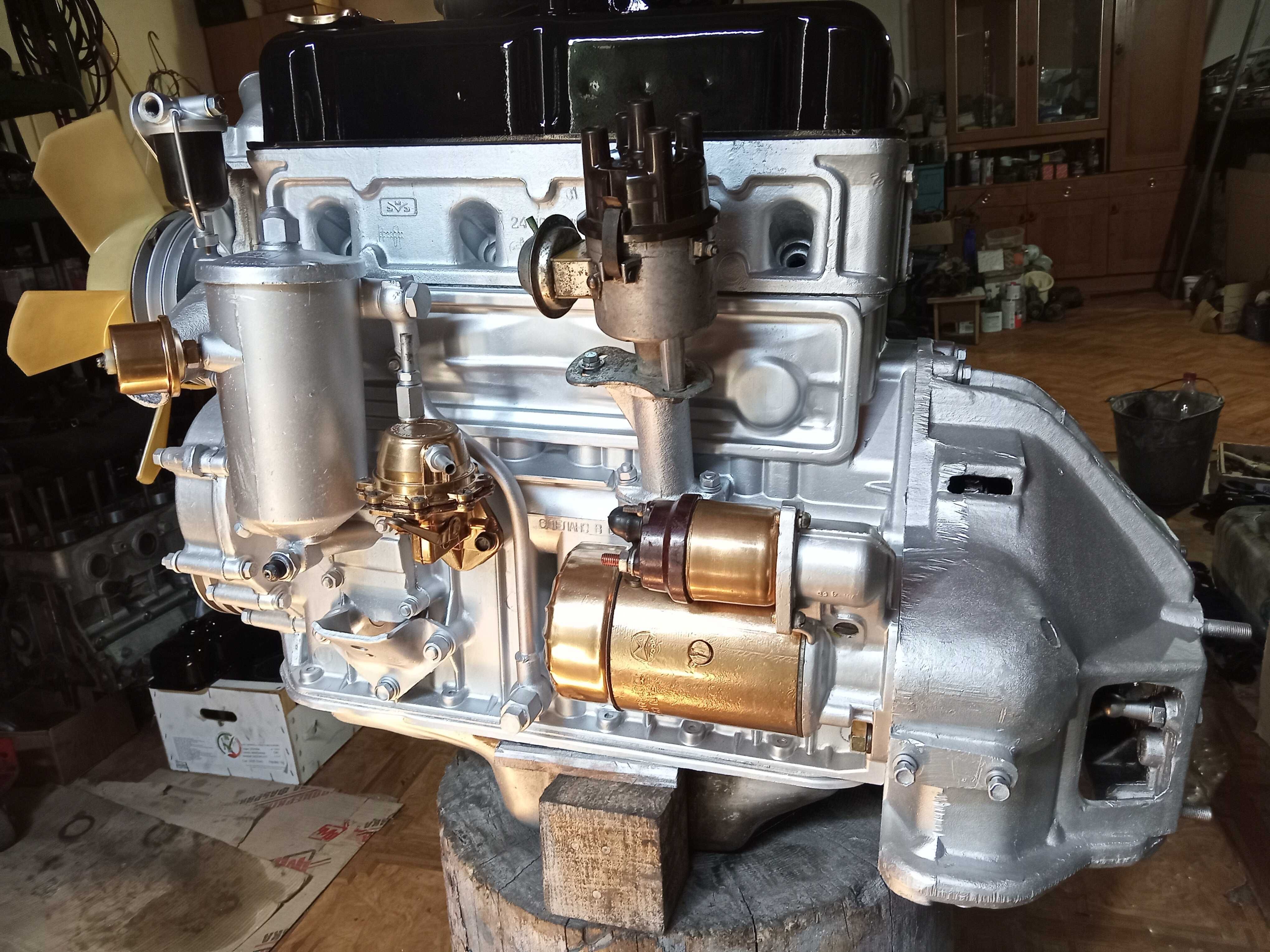 Двигун  ГАЗ 24 в зборі