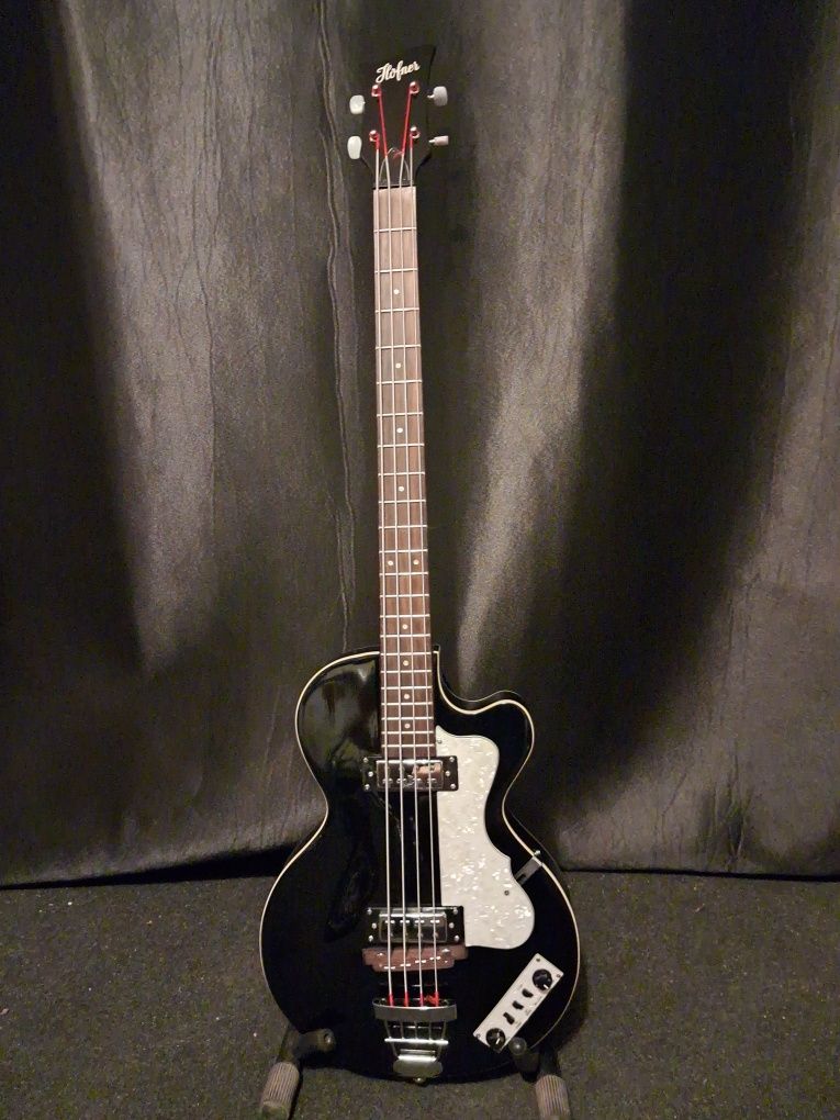 Höfner Club Bass Ignition + Hardcase original Höfner