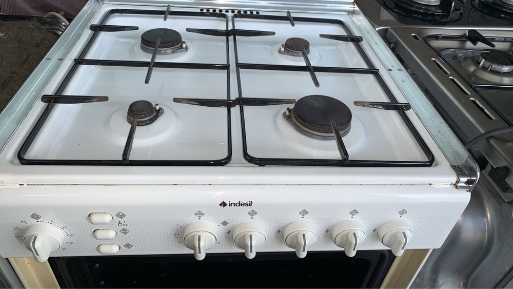 Варильна панель Indesit газова з Німеччини.