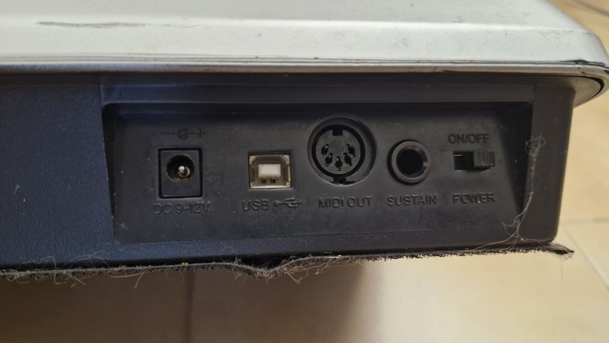 Vendo teclado controlador midi EVOLUTION MK-249C