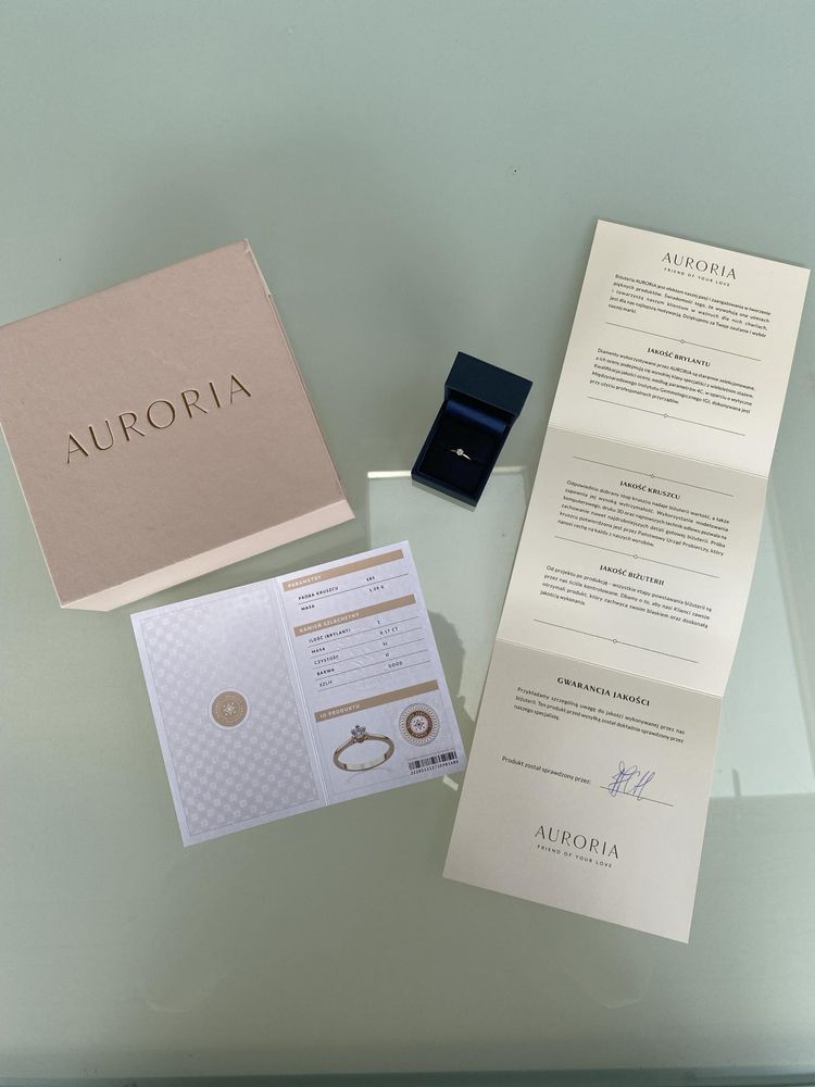 Pierścionek z żółtego złota z diamentem AURORIA 0,17 ct