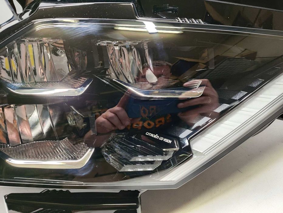 Lampa prawa przód CITROEN C4 III 20- FULL LED oryginał NOWA