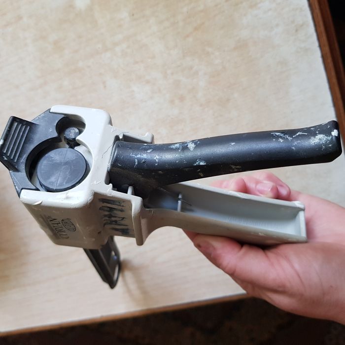 Пістолет клейовий 150 мм