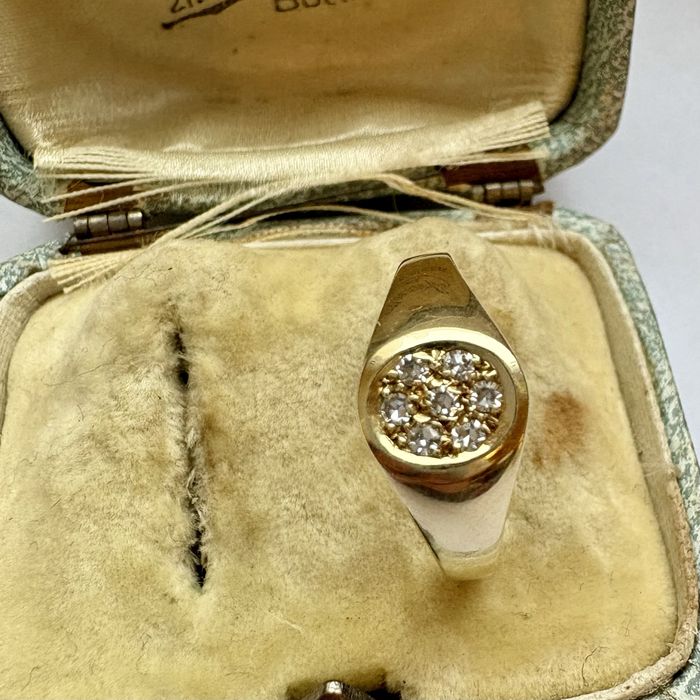 Retro pierścionek sygnet zloto 14 k (585) diamenty  0,10 ct R15