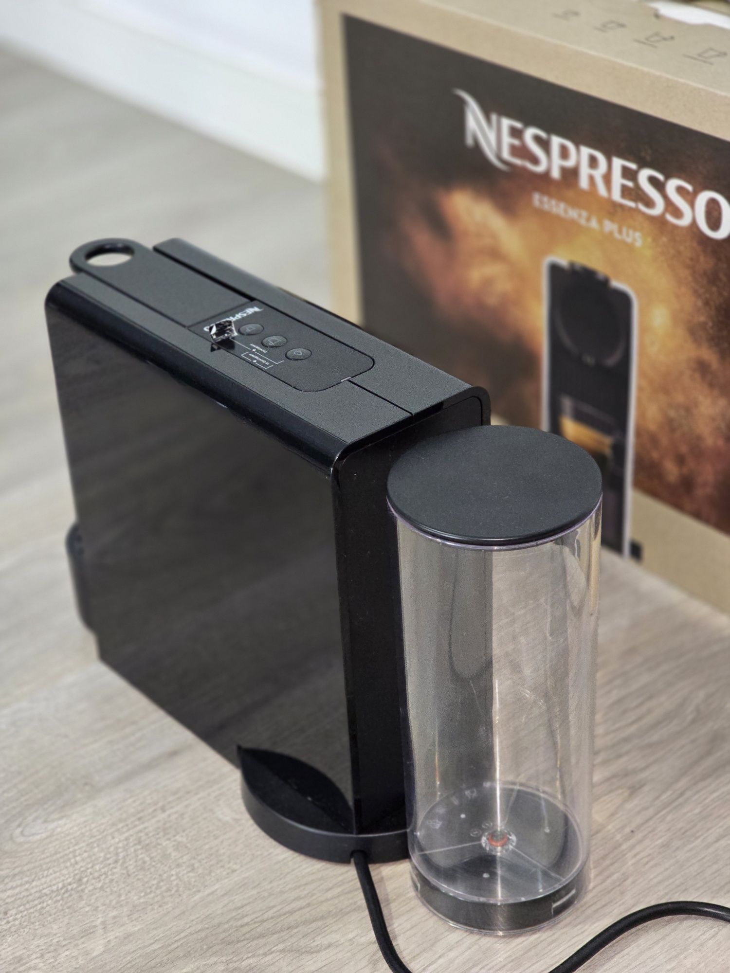 Nespresso Essenza Plus