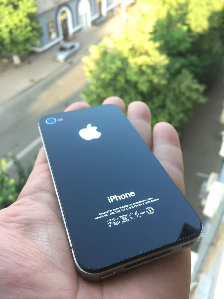 iPhone 4s 16gb (r-sim)