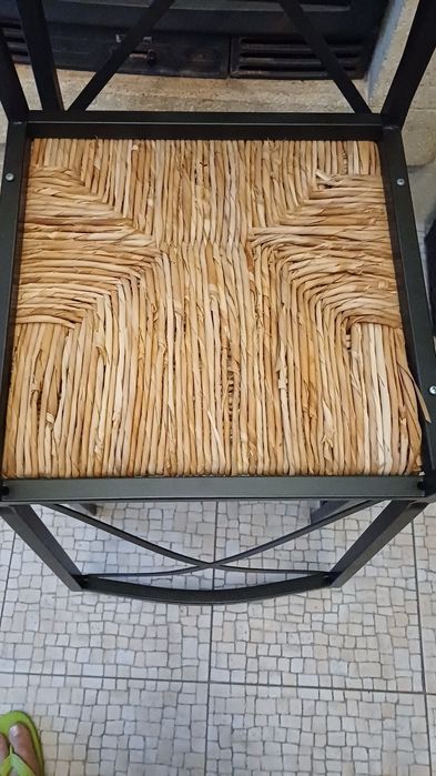 2 Cadeiras de sala de jantar em palhinha de 30€ cada