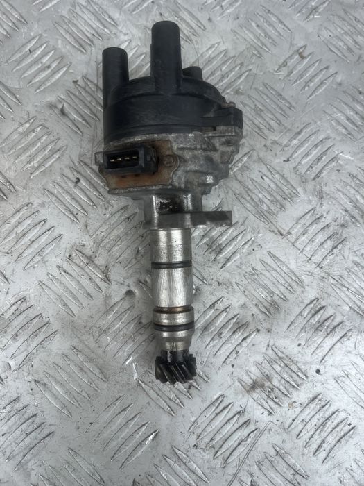 Трамблер 2.0 Mitsubishi galant 6 галант 90 год