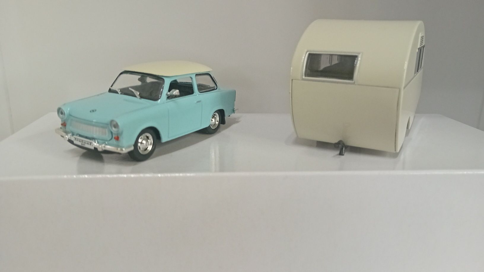 Trabant 601+wurbig301. (Atlas 1/43)