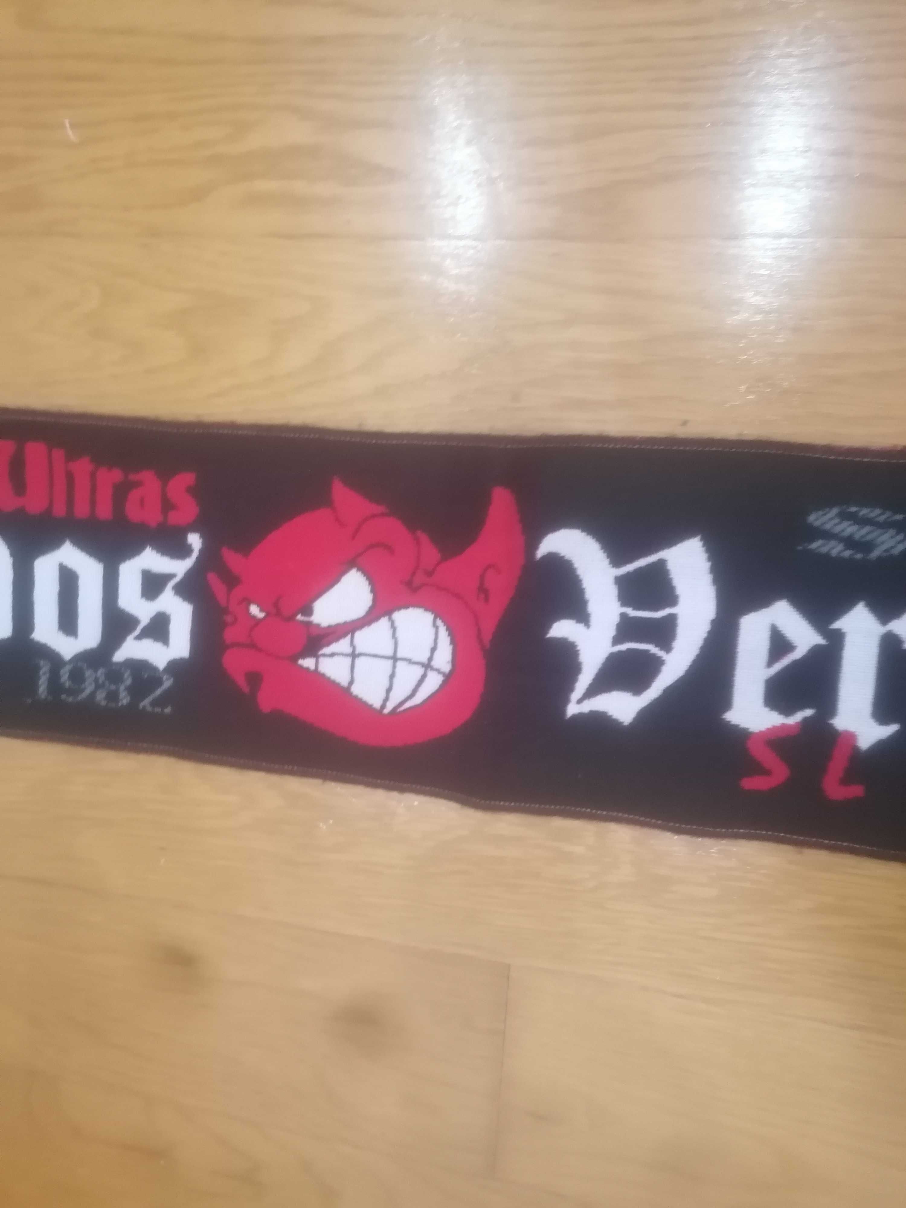Cachecol Diabos Vermelhos - ultras Benfica novo