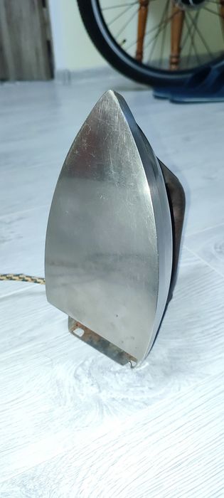 Утюг електро УЭ-8