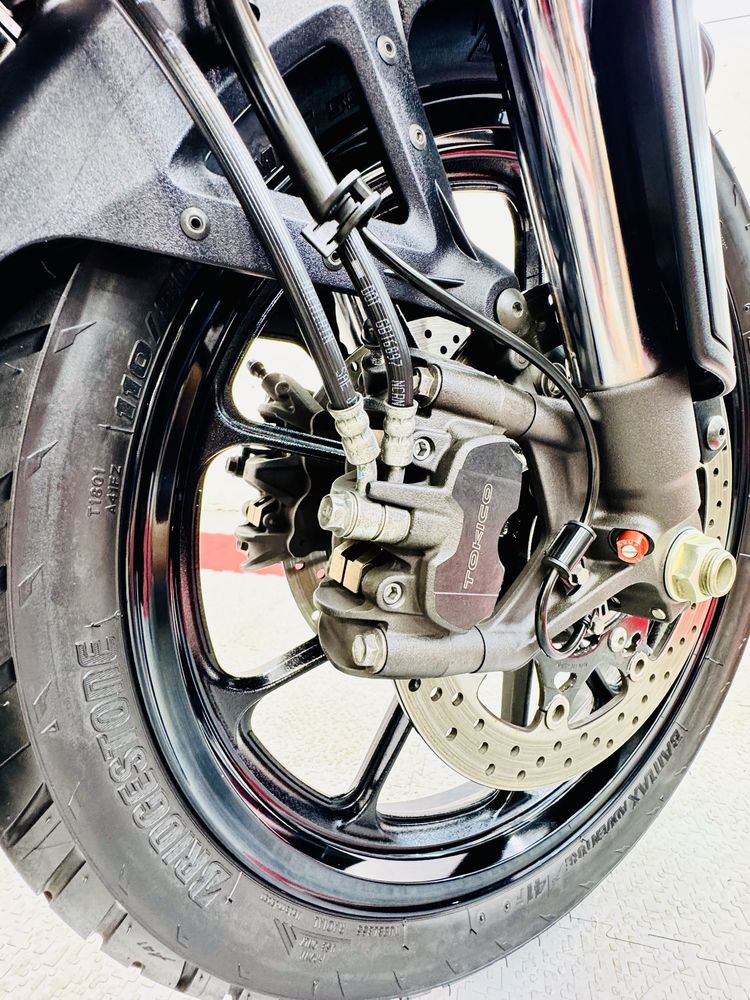 Мотоцикл Suzuki V-Strom 1000 в оригіналі з Японії