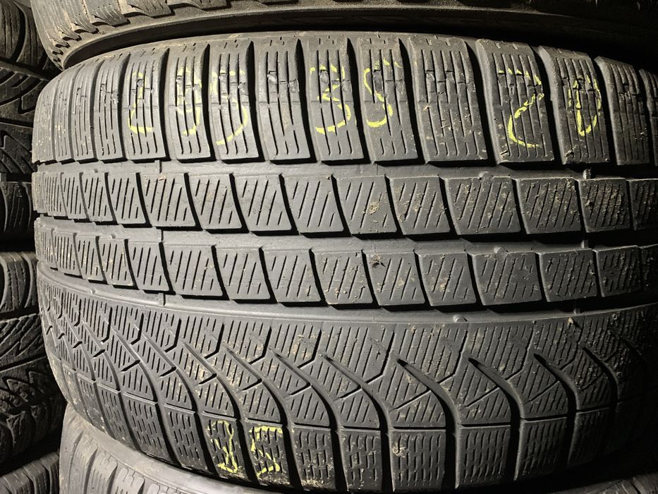 Пара шин б/у зима 295/35 20 Pirelli Pzero Winter