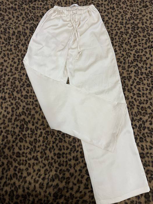 Жіночі атласні штани молочні