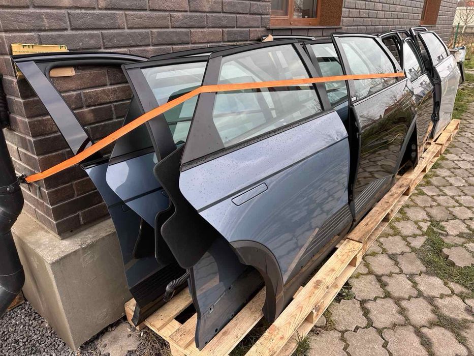 Дверка Двері Hyundai Ioniq 5 Іонік 5