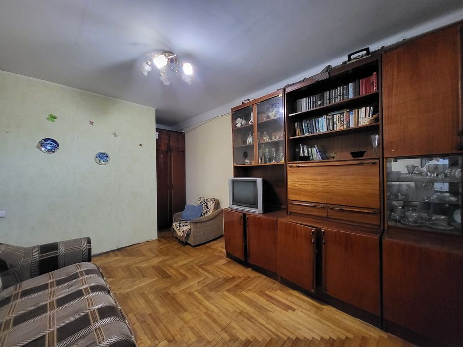 Аренда 2 х комн.кв 3 ий Шевченковский по улице  Авраменко на  3 этаж