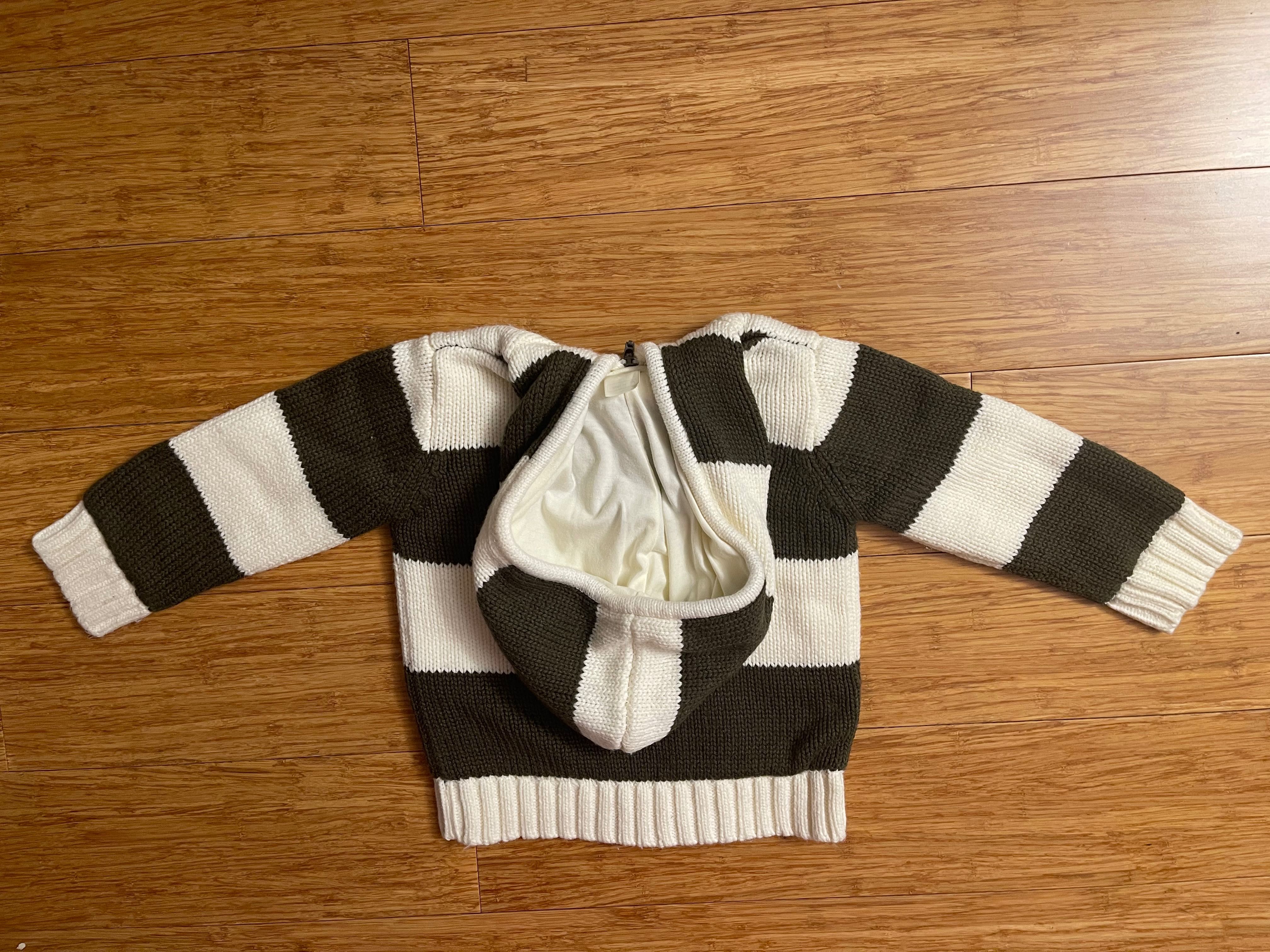 Sweter chłopięcy r. 104-110