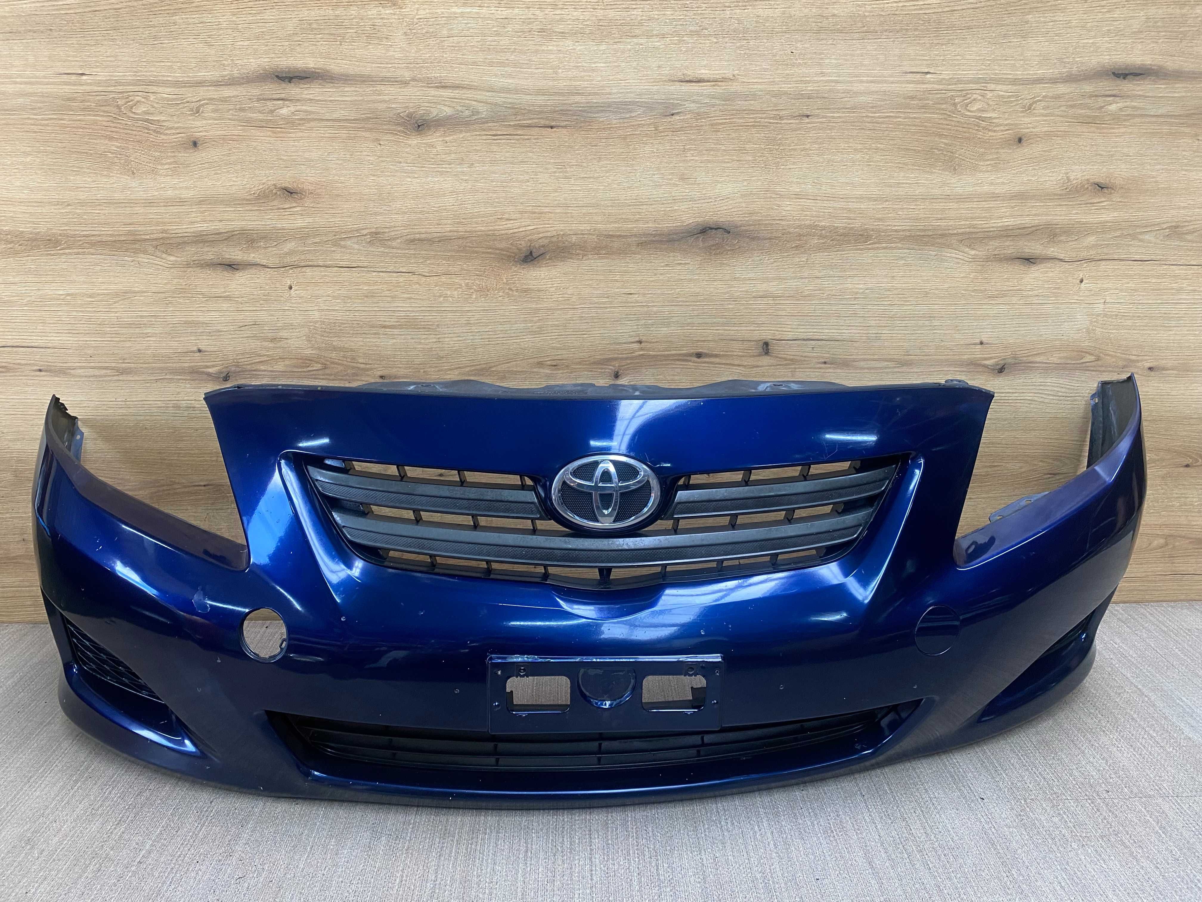 Zderzak przedni Toyota Corolla e15 sedan kolor 8s6