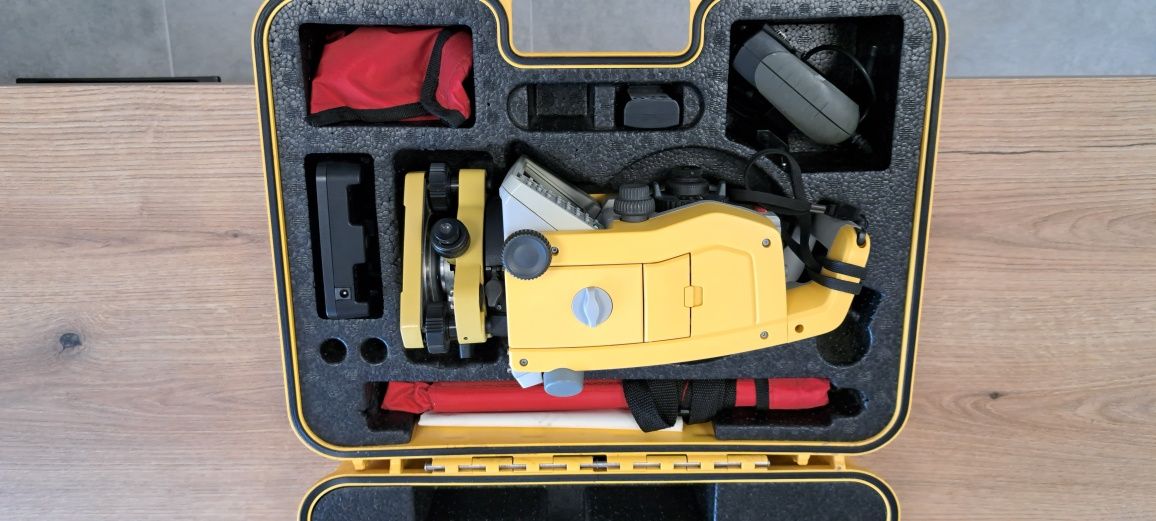 Tachimetr Trimble M3