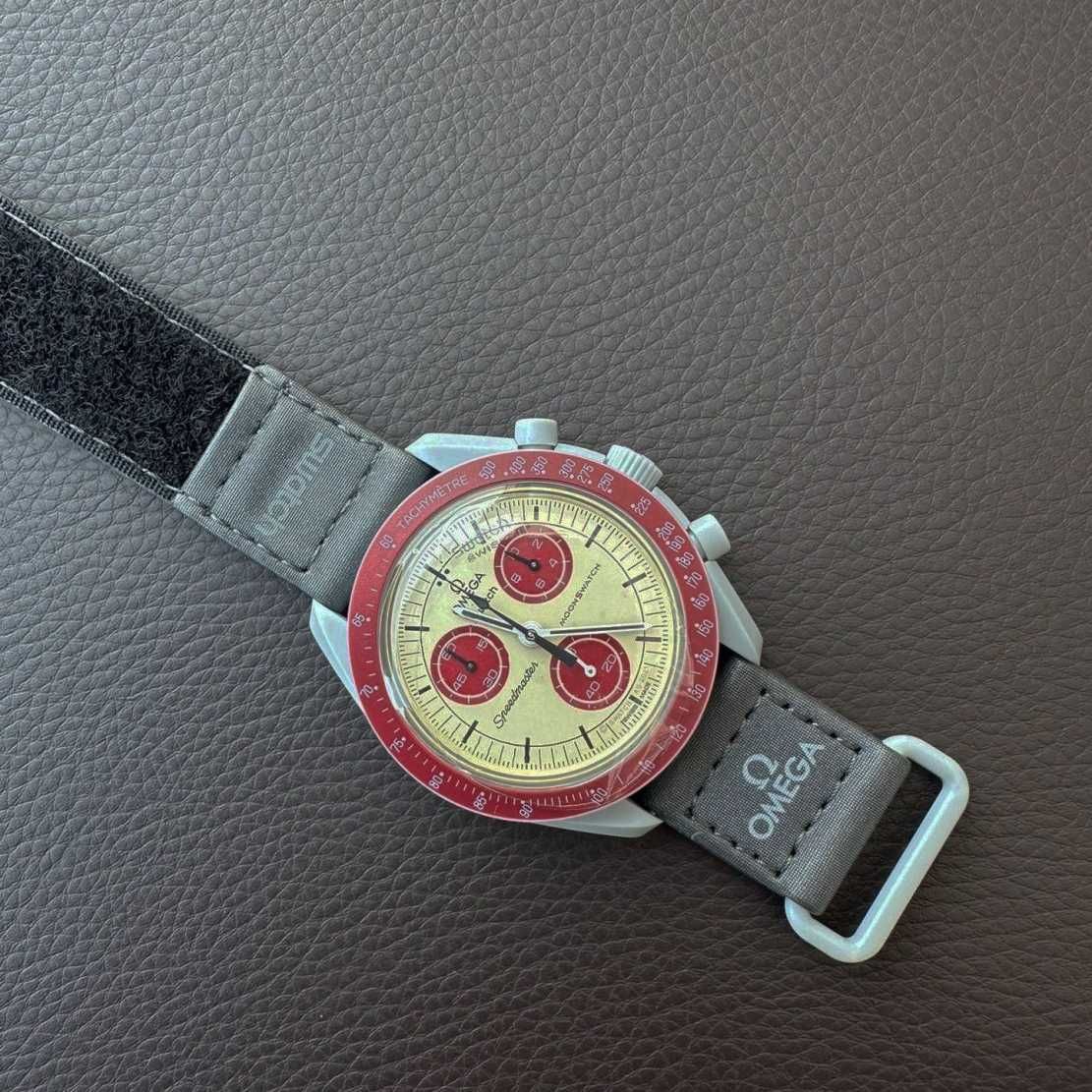 Omega Swatch Pluton SO33M101 - ciemnoszary design, ładny