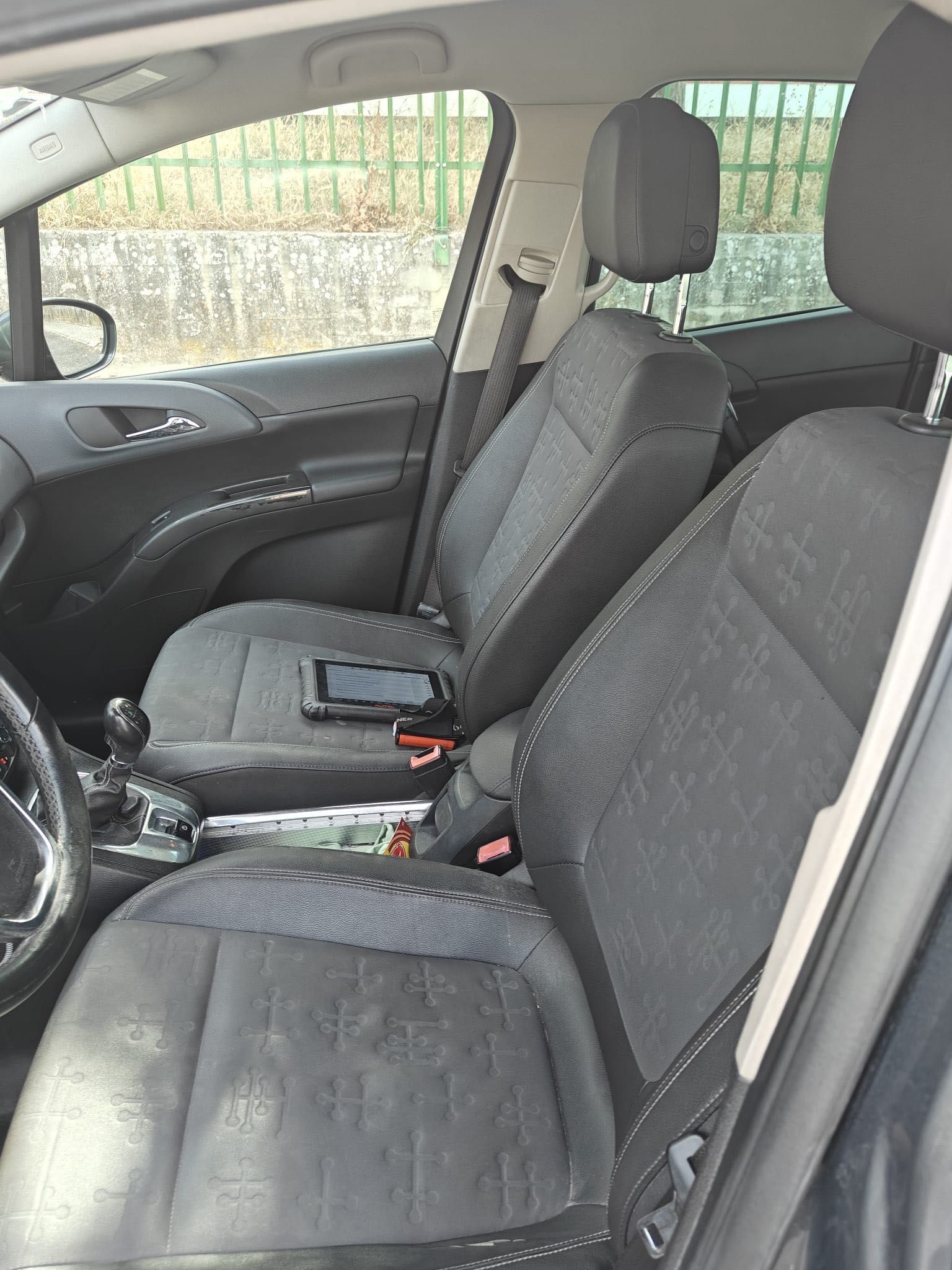 Opel Meriva Carro