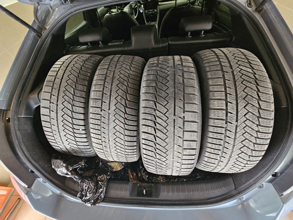 Opony Continental 235/45R17 zimowe