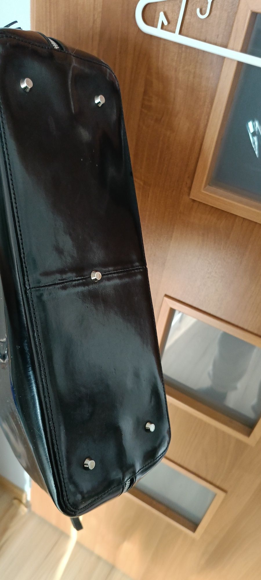 Czarna torebka Genuine Leather