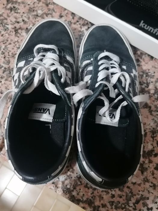 Vans em bons estado