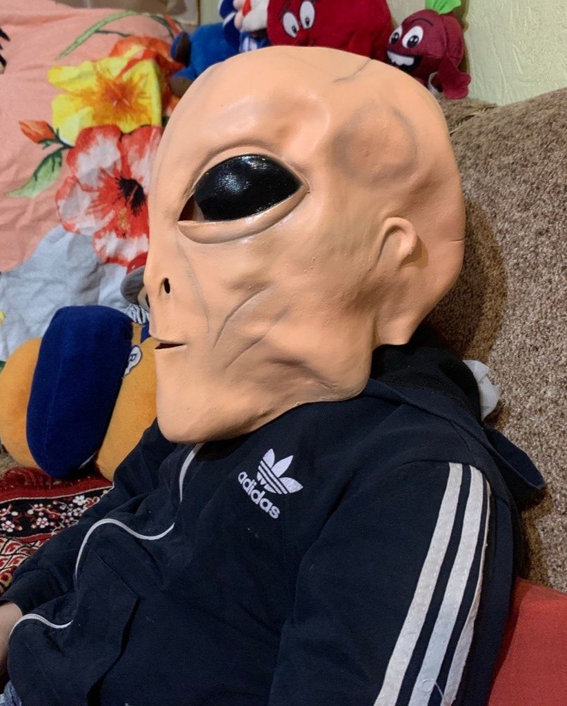 Продам маску инопланетянина
