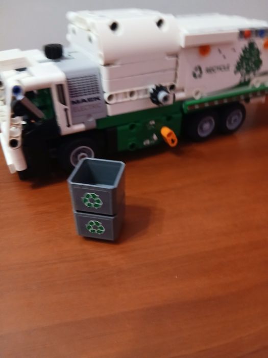 Продам lego technic лего мусора машина конструктор